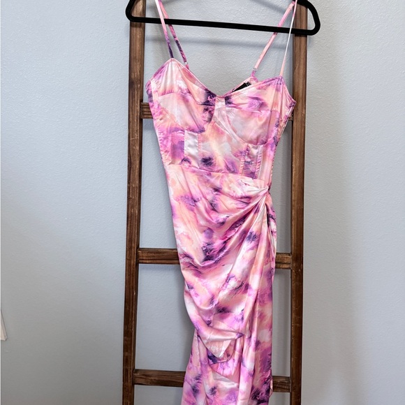 PrettyLittleThing Lilac Tie-Dye Print Satin Ruched Corset Detail Midi Dress - Picture 1 of 10